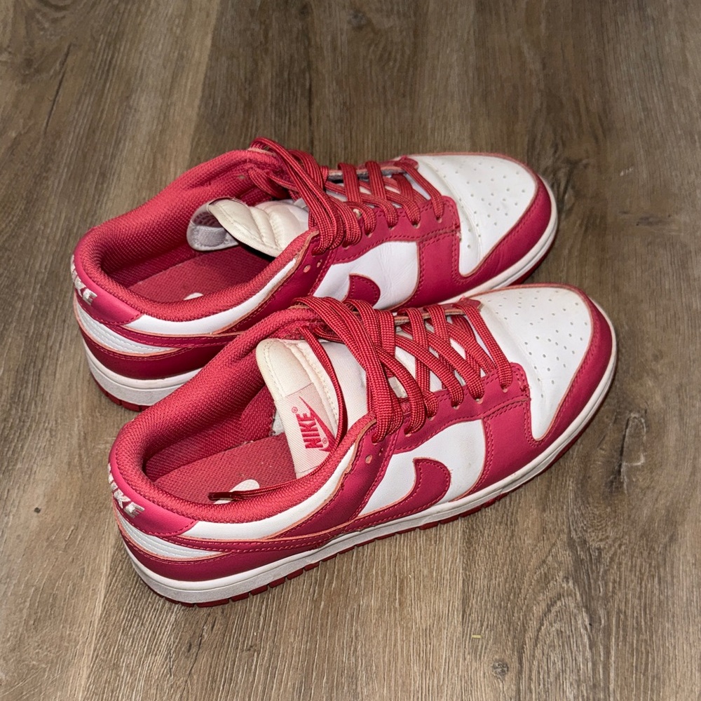Nike Women’s Dunk Sneakers - White & Pink